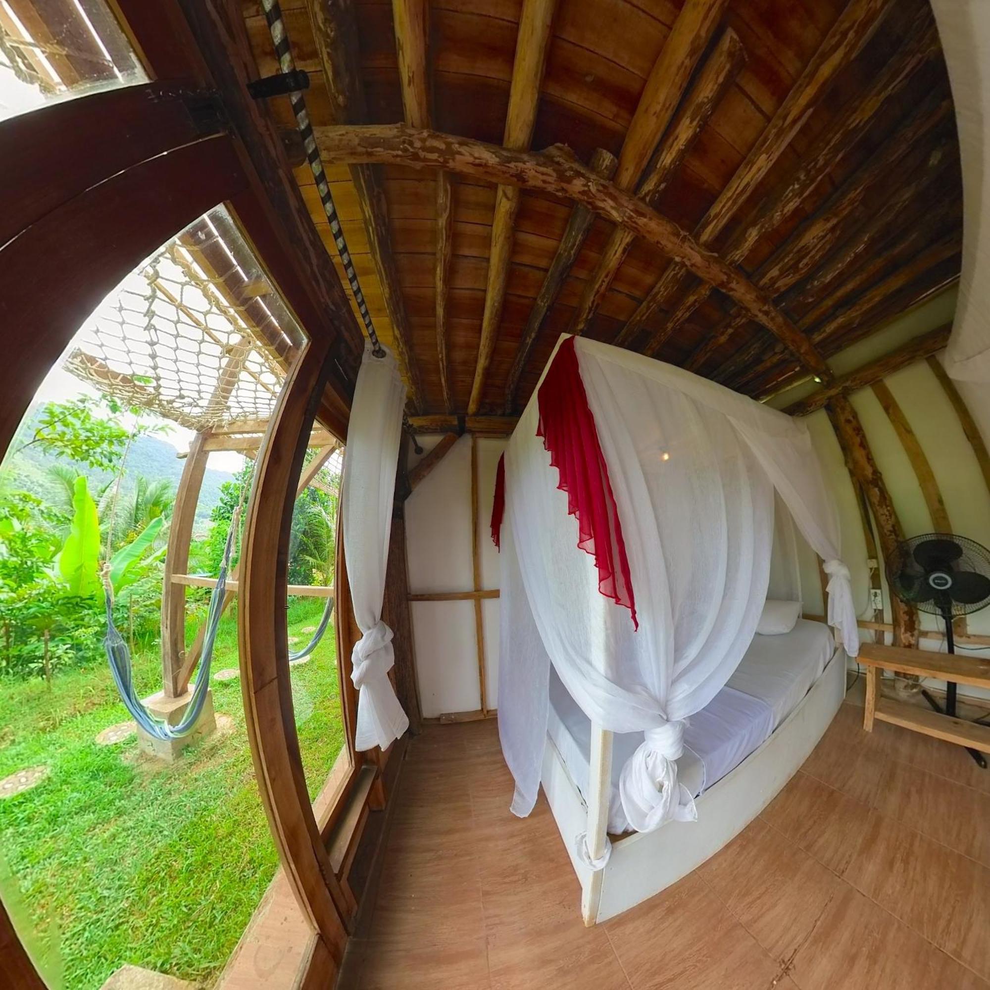 De Chicktoria Hostel Pemenang 외부 사진